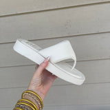 Izzie Thong Sandal - Ivory