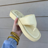 IZZIE THONG SANDAL- YELLOW