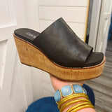 Mugshot Wedge - Black
